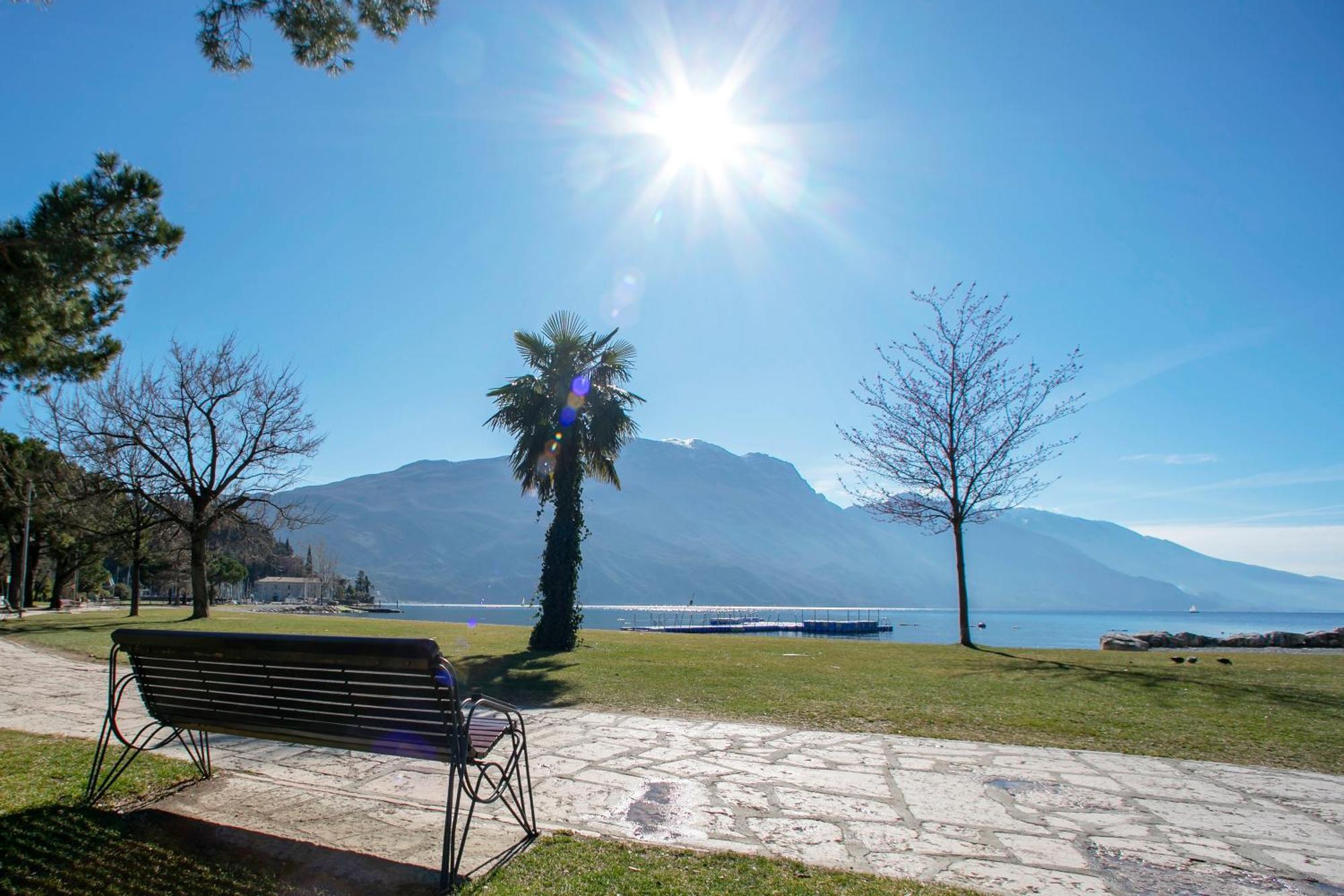 Residenza Lago D'Argento - Happy Rentals ريفا ديل غاردا المظهر الخارجي الصورة
