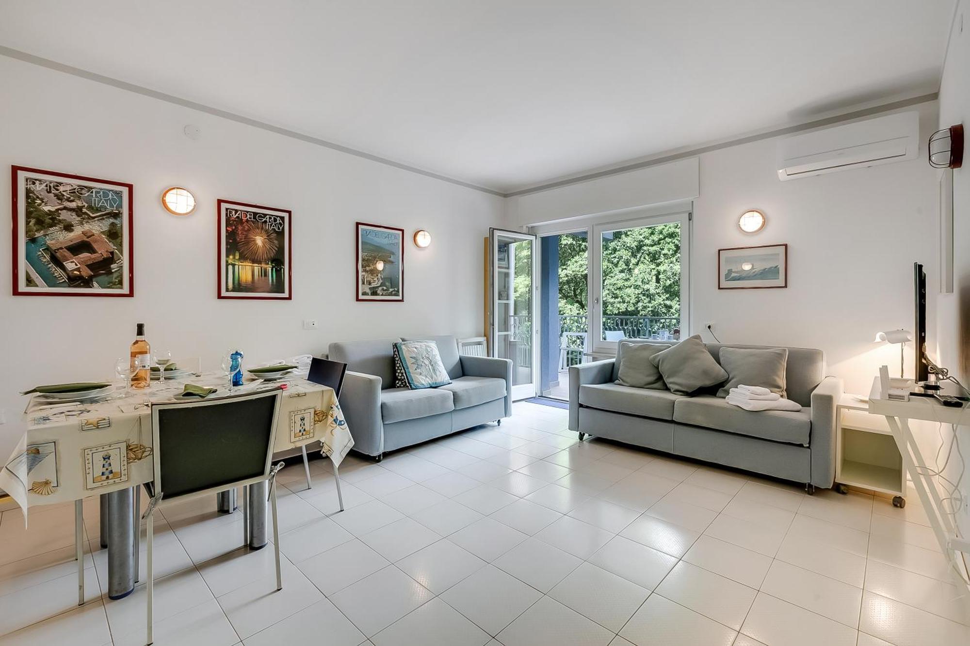 Residenza Lago D'Argento - Happy Rentals ريفا ديل غاردا المظهر الخارجي الصورة